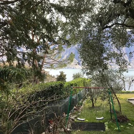 Big With View And Three Bedrooms * Sala Comacina