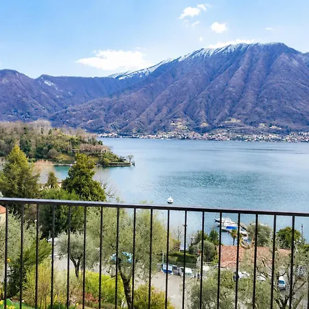 Big With View And Three Bedrooms *