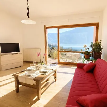 Appartamento With Stunning View