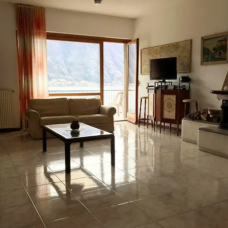 Big With View And Three Bedrooms * Sala Comacina