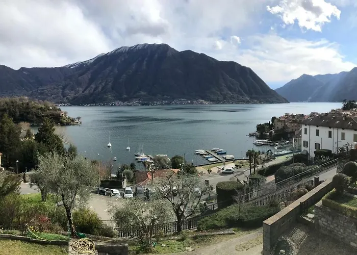 Big With View And Three Bedrooms 公寓