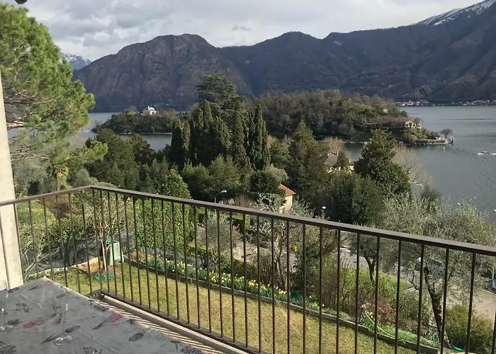 Big With View And Three Bedrooms * 萨拉科玛希娜