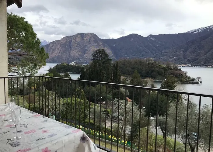Big With View And Three Bedrooms 公寓 萨拉科玛希娜